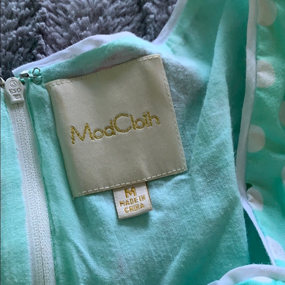 Modcloth “Sight for Sunrise” Dress, size Medium - Picture 4 of 6